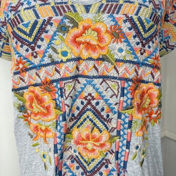 Johnny Was Sentrie Size S Tunic Top Relaxed Deep Scoop T-Shirt Embroidered Boho - Picture 14 of 16